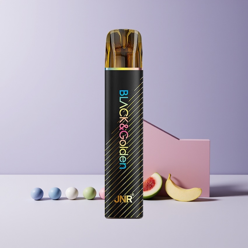 JNR Black&Golden 600+200 Púf magyar nagykereskedés Kékáfonya Buborék Rágó 550mAh